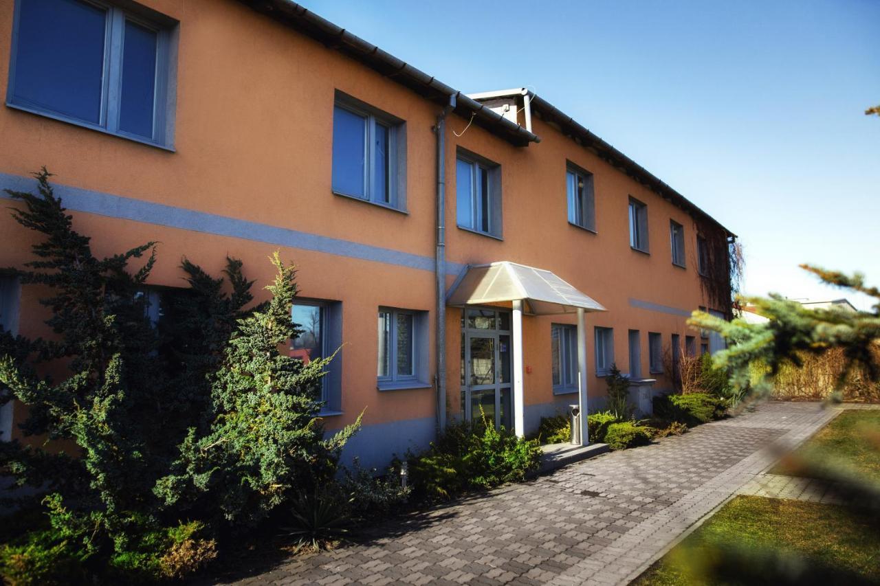 Atmosfera Hotel Zyrardow Eksteriør billede